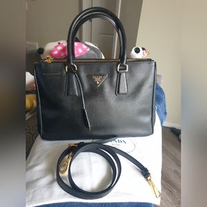 ** SOLD ** Prada Galleria Medium Saffiano Bag